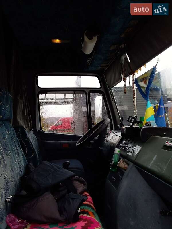 Вантажний фургон Mercedes-Benz Vario 1997 в Тячеві
