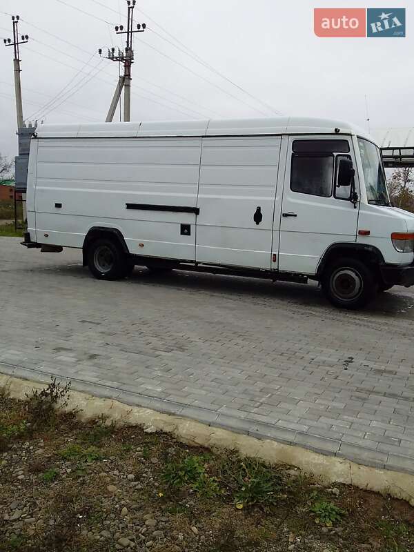 Вантажний фургон Mercedes-Benz Vario 1997 в Тячеві