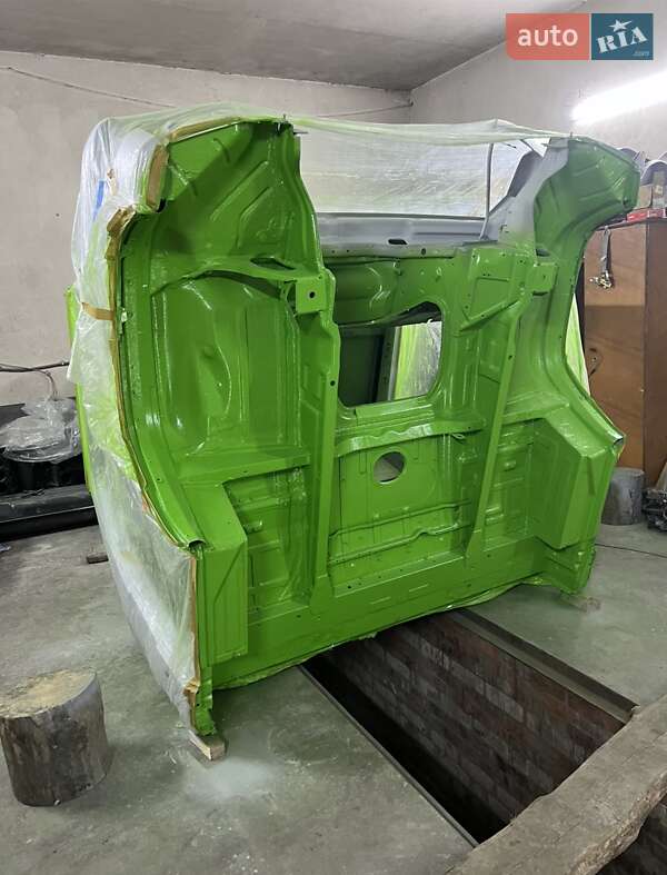 Евакуатор Mercedes-Benz Vario 1997 в Славуті