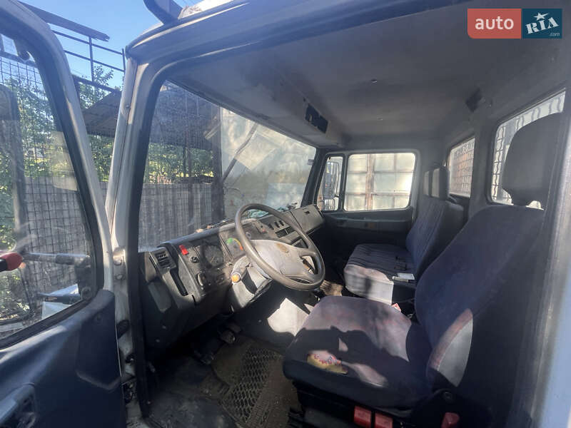 Борт Mercedes-Benz Vario 2001 в Чернівцях