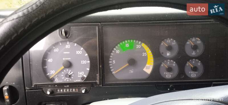 Тентований Mercedes-Benz Vario 2001 в Рівному