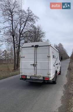 Грузовой фургон Mercedes-Benz Vario 1999 в 