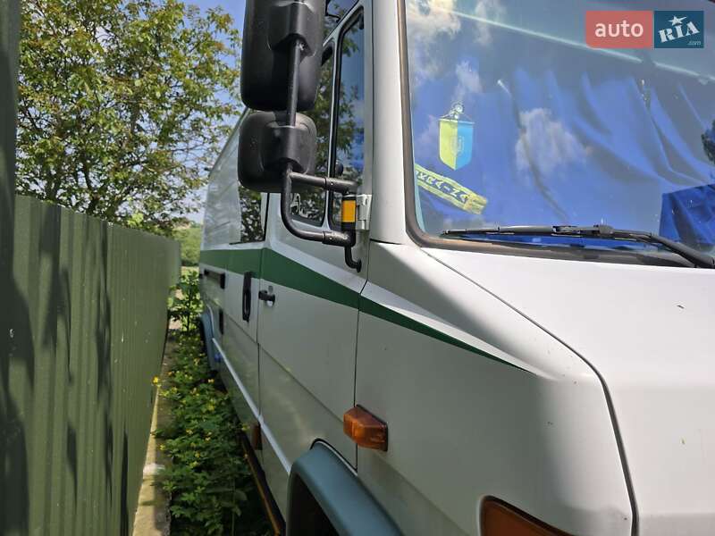 Вантажний фургон Mercedes-Benz Vario 1997 в Підволочиську