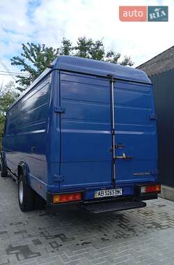 Вантажний фургон Mercedes-Benz Vario 2005 в 