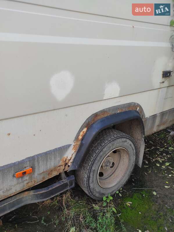 Грузовой фургон Mercedes-Benz Vario 2001 в Черновцах