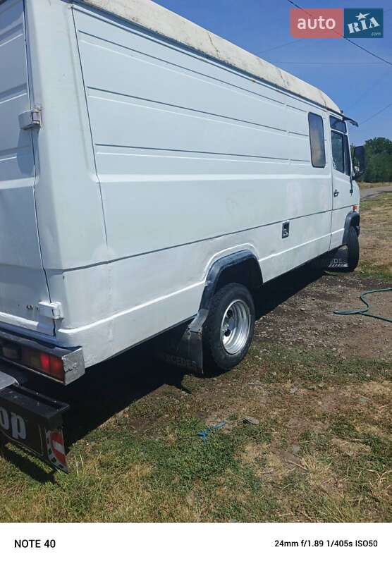 Грузопассажирский фургон Mercedes-Benz Vario 1996 в Киеве