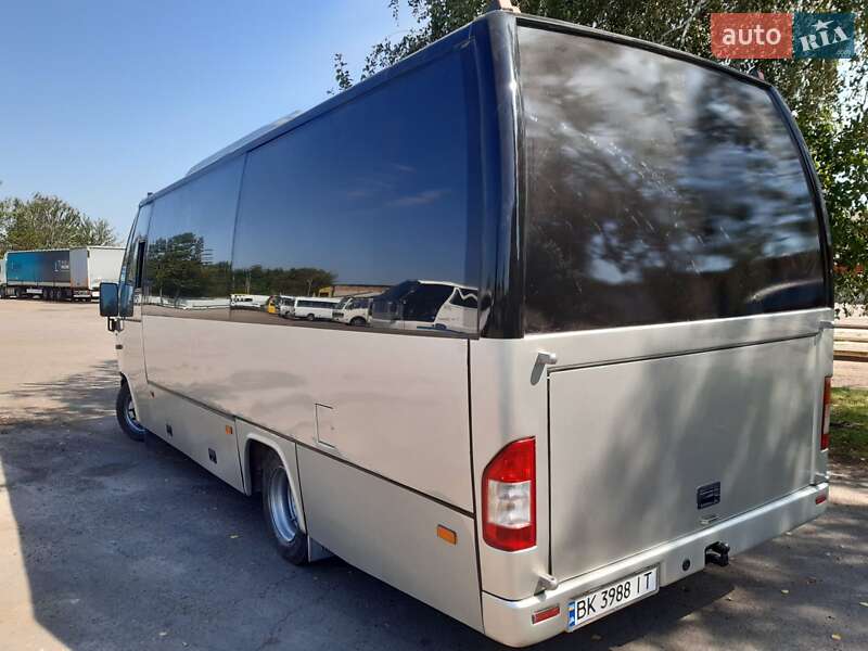 Городской автобус Mercedes-Benz Vario 2001 в Дубно