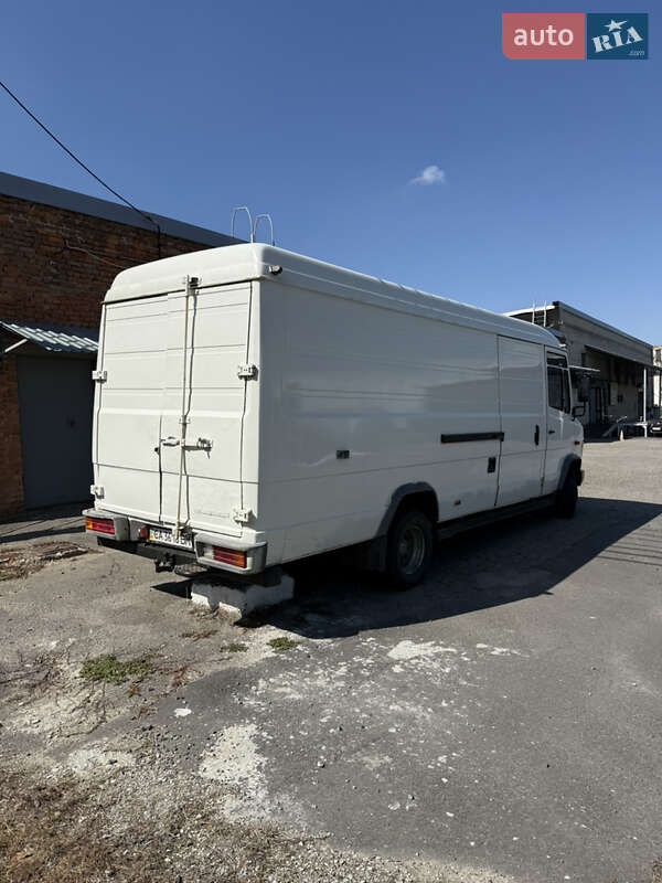 Грузовой фургон Mercedes-Benz Vario 2003 в Умани