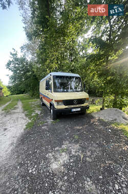 Грузовой фургон Mercedes-Benz Vario 2001 в Лубнах