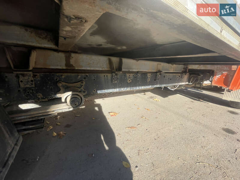 Грузовой фургон Mercedes-Benz Vario 1997 в Черновцах