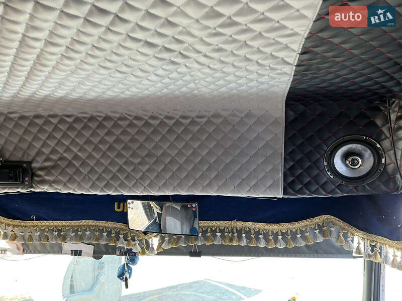 Пригородный автобус Mercedes-Benz Vario 2000 в Хмельницком