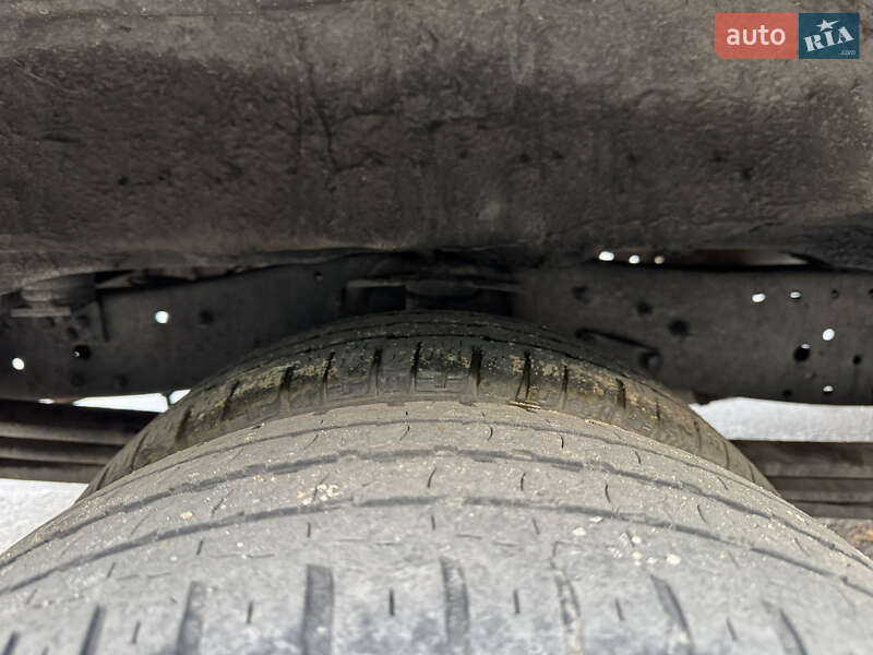 Вантажний фургон Mercedes-Benz Vario 1997 в Житомирі