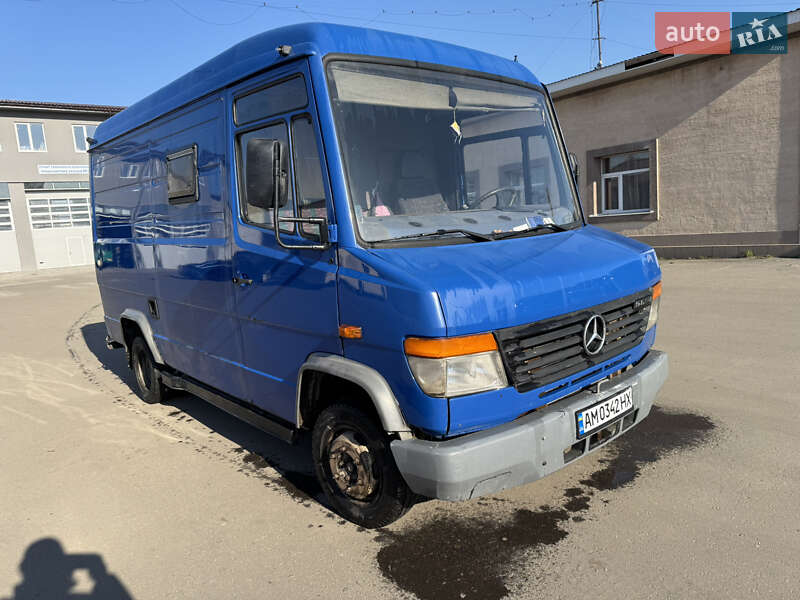 Вантажний фургон Mercedes-Benz Vario 1997 в Житомирі