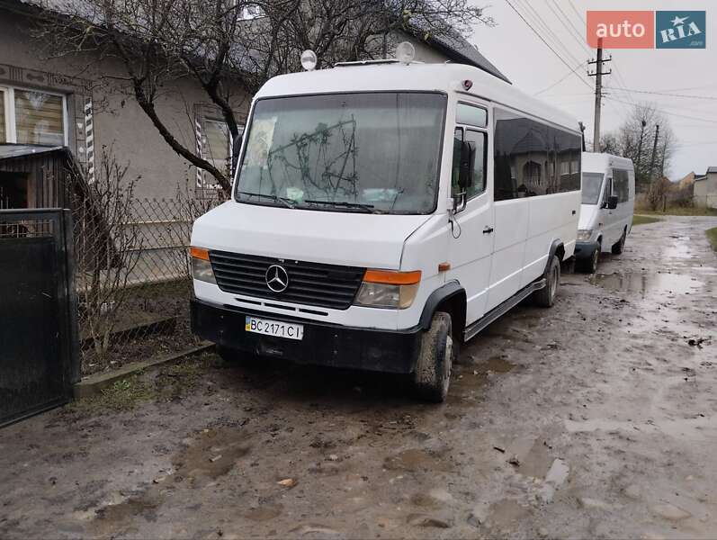 Туристический / Междугородний автобус Mercedes-Benz Vario 2000 в Хусте