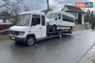 Эвакуатор Mercedes-Benz Vario 2000 в Киеве