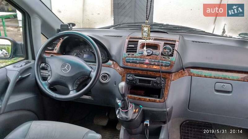 Мінівен Mercedes-Benz Viano 2004 в Львові фото 28 Мінівен Mercedes-Benz Viano 2004 в Львові