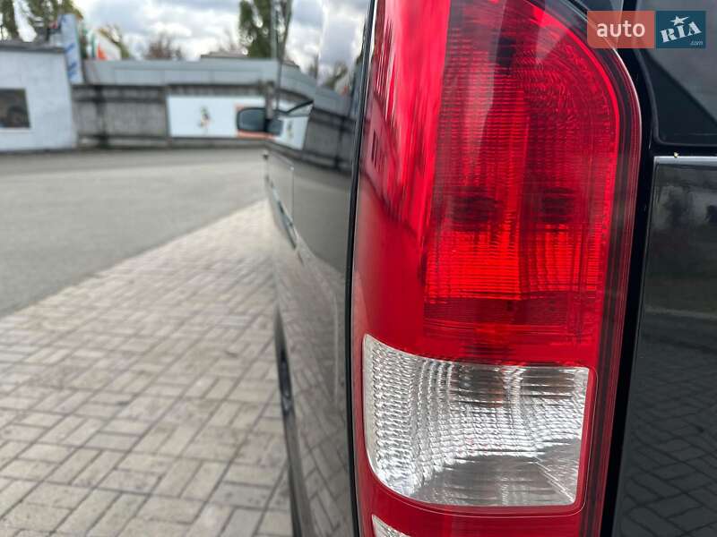 Мінівен Mercedes-Benz Viano 2012 в Києві