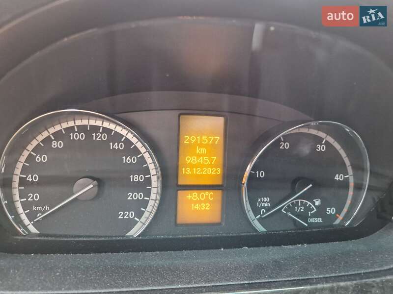 Мінівен Mercedes-Benz Viano 2011 в Києві