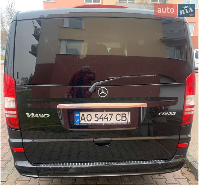 Мінівен Mercedes-Benz Viano 2011 в Хусті