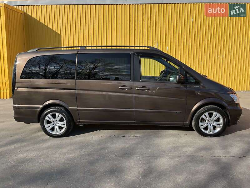 Mercedes-Benz Viano 2013