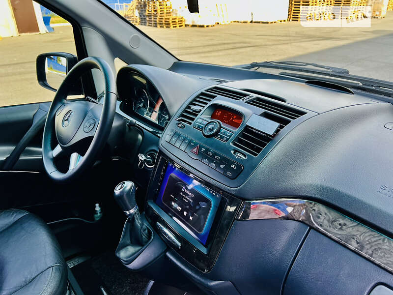 Минивэн Mercedes-Benz Viano 2011 в Кривом Роге фото 6 Минивэн Mercedes-Benz Viano 2011 в Кривом Роге