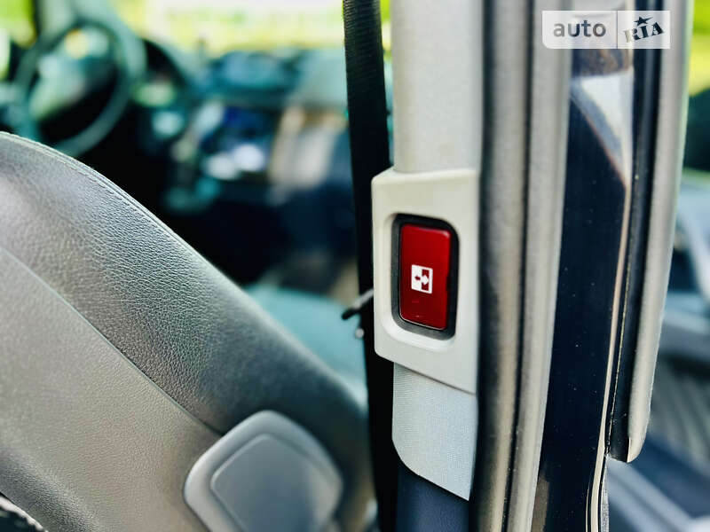 Минивэн Mercedes-Benz Viano 2011 в Кривом Роге фото 21 Минивэн Mercedes-Benz Viano 2011 в Кривом Роге