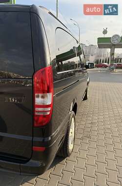 Мінівен Mercedes-Benz Viano 2011 в 