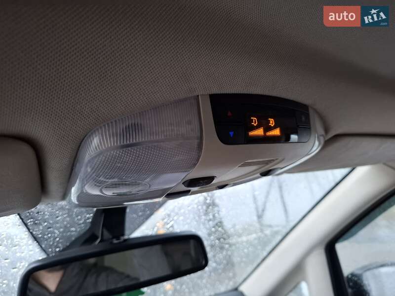 Мінівен Mercedes-Benz Viano 2012 в Чернівцях фото 23 Мінівен Mercedes-Benz Viano 2012 в Чернівцях