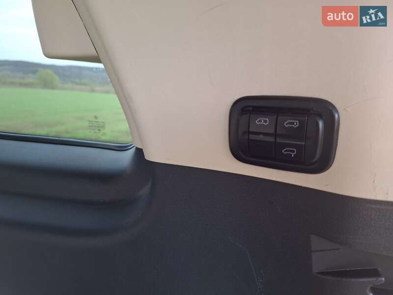 Мінівен Mercedes-Benz Viano 2012 в Чернівцях фото 46 Мінівен Mercedes-Benz Viano 2012 в Чернівцях