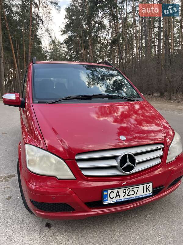 Минивэн Mercedes-Benz Viano 2012 в Киеве