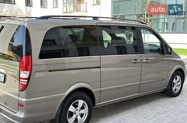 Мінівен Mercedes-Benz Viano 2011 в 