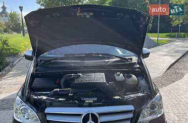 Мінівен Mercedes-Benz Viano 2013 в 