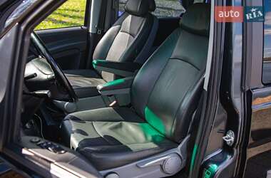 Мінівен Mercedes-Benz Viano 2005 в 