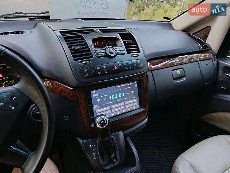 Минивэн Mercedes-Benz Viano 2012 в Косове