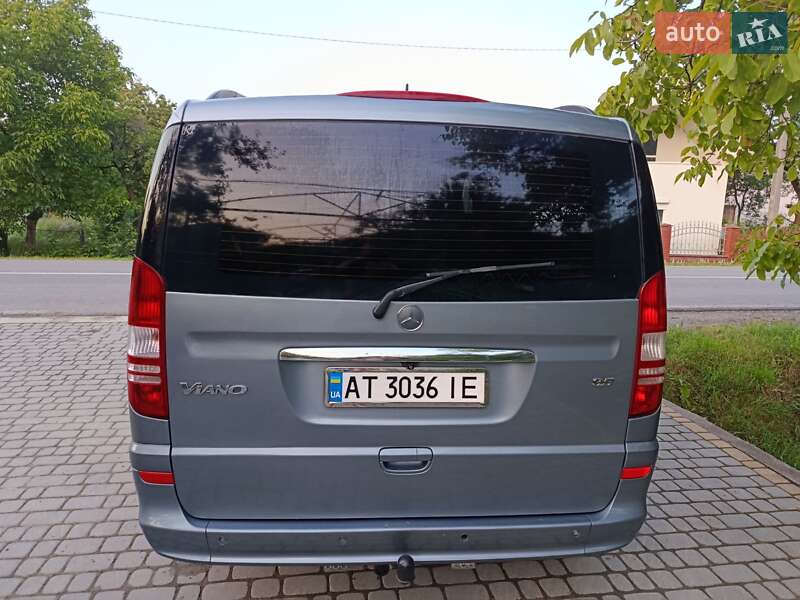 Минивэн Mercedes-Benz Viano 2012 в Косове