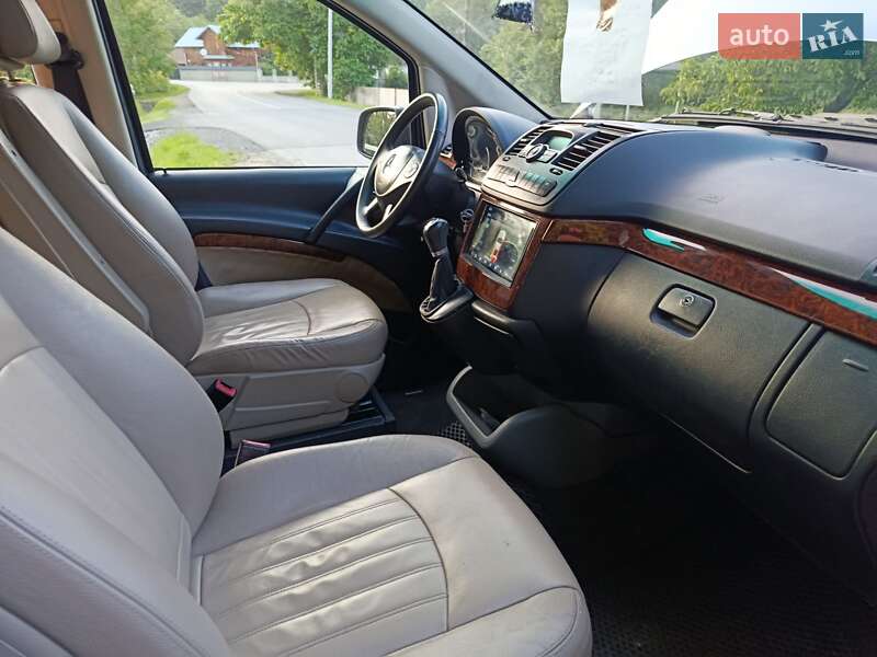 Минивэн Mercedes-Benz Viano 2012 в Косове