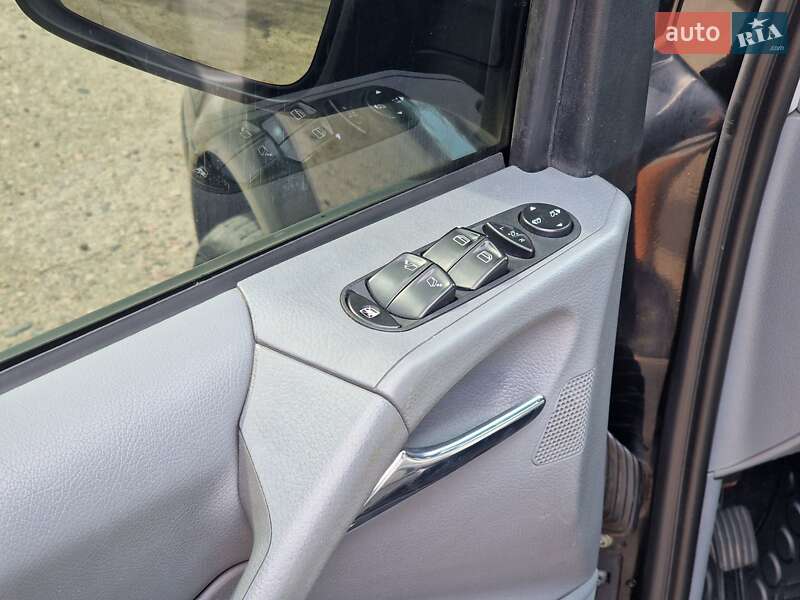Мінівен Mercedes-Benz Viano 2010 в Рівному