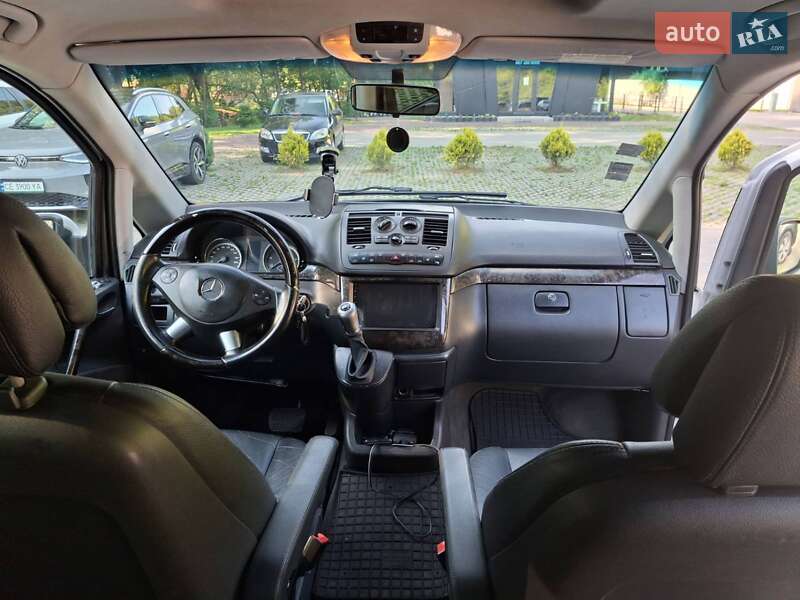 Мінівен Mercedes-Benz Viano 2011 в Сваляві