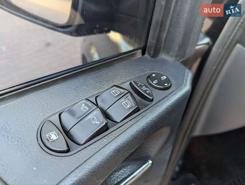 Мінівен Mercedes-Benz Viano 2012 в Львові фото 15 Мінівен Mercedes-Benz Viano 2012 в Львові