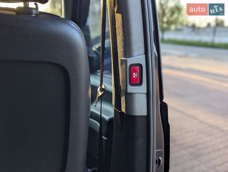 Мінівен Mercedes-Benz Viano 2012 в Львові фото 19 Мінівен Mercedes-Benz Viano 2012 в Львові