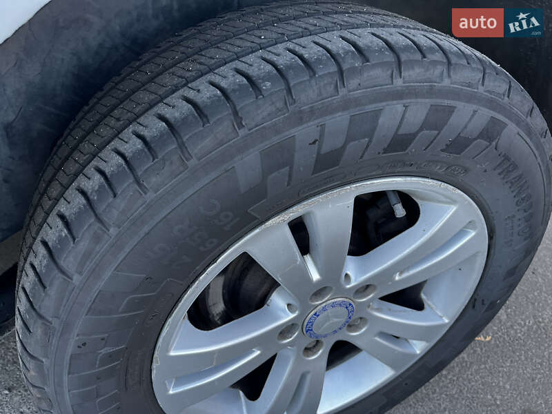 Мінівен Mercedes-Benz Viano 2010 в Чернігові