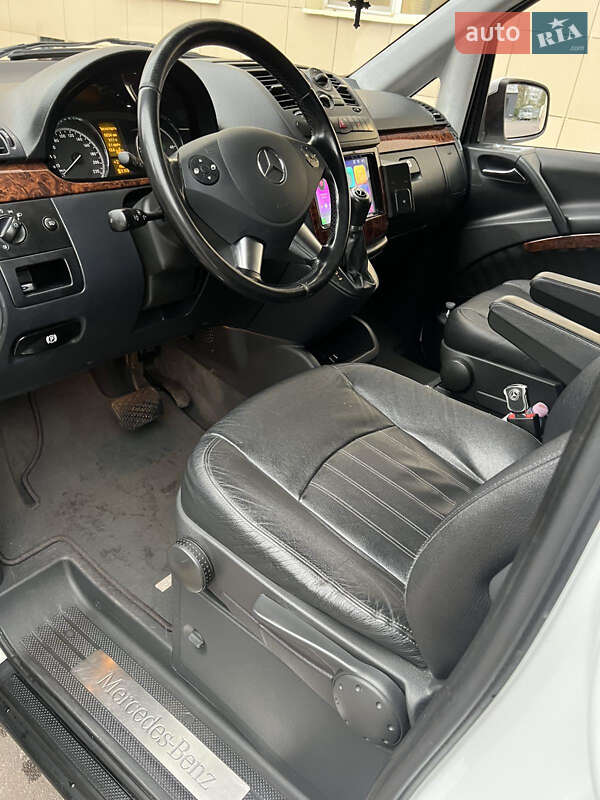 Мінівен Mercedes-Benz Viano 2013 в Рівному фото 15 Мінівен Mercedes-Benz Viano 2013 в Рівному