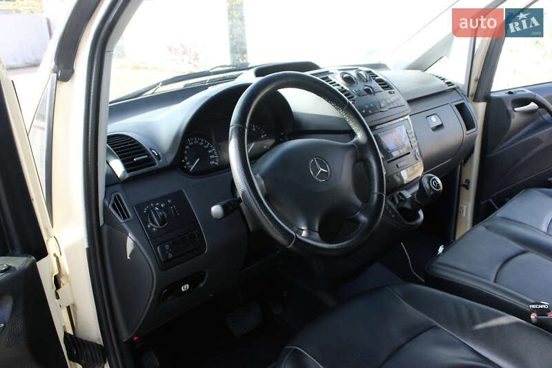 Минивэн Mercedes-Benz Viano 2011 в Рокитном