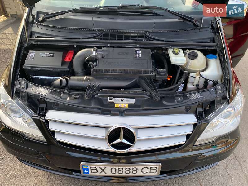 Минивэн Mercedes-Benz Viano 2012 в Хмельницком