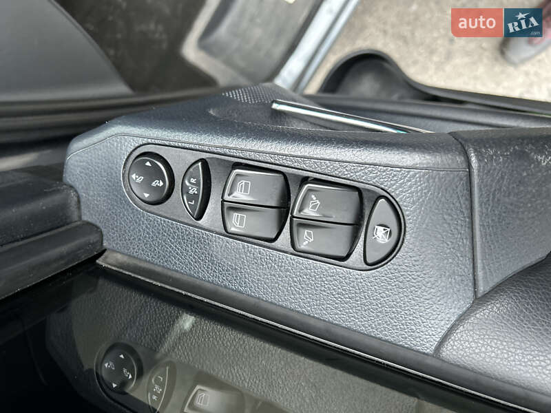 Минивэн Mercedes-Benz Viano 2012 в Сумах