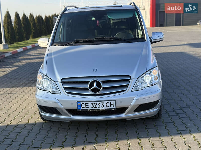 Минивэн Mercedes-Benz Viano 2011 в Новоселице