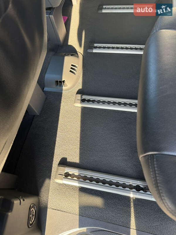 Минивэн Mercedes-Benz Viano 2011 в Новоселице