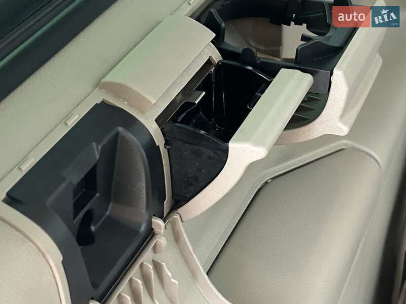 Мінівен Mercedes-Benz Viano 2009 в Долині