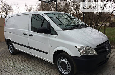 Вантажопасажирський фургон Mercedes-Benz Vito 2012 в Києві