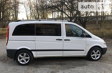 Вантажопасажирський фургон Mercedes-Benz Vito 2009 в Києві